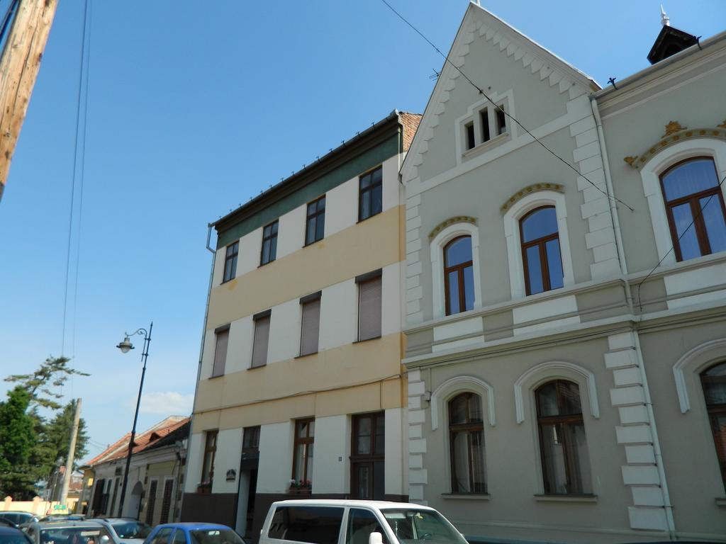 Central Parc Studios Сибиу Екстериор снимка