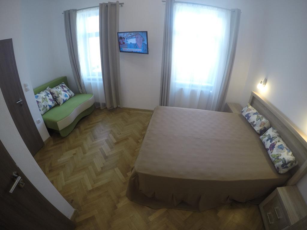 Central Parc Studios Сибиу Екстериор снимка