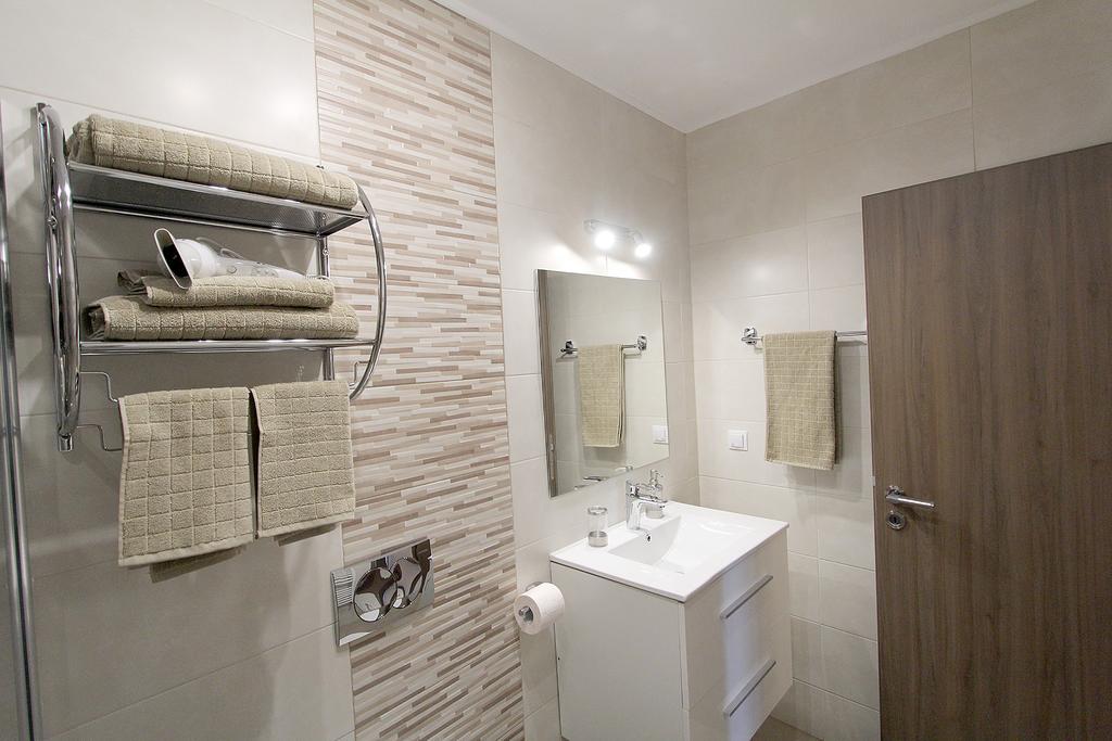 Central Parc Studios Сибиу Екстериор снимка