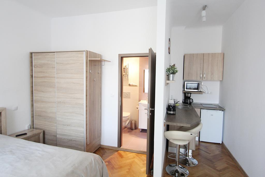 Central Parc Studios Сибиу Екстериор снимка